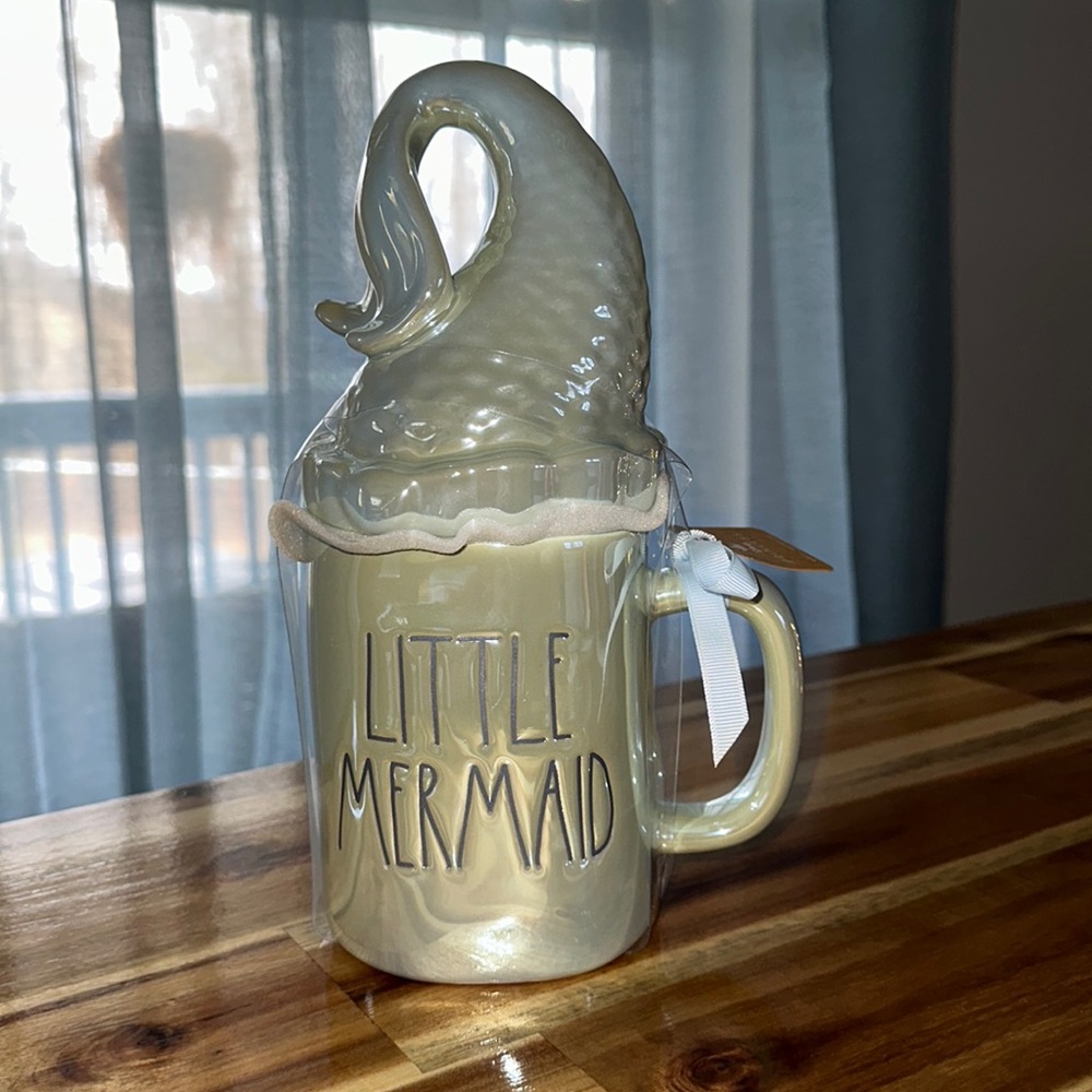 NEW WITH TAGS! Rae Dunn Little Mermaid Mug